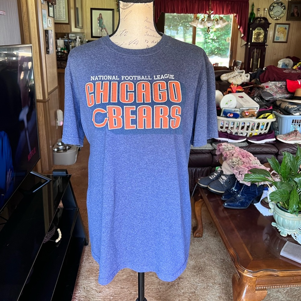 NFL TEAM APPAREL MEN'S CHICAGO BEARS LOGO GRAY OFFICIAL T-SHIRT.